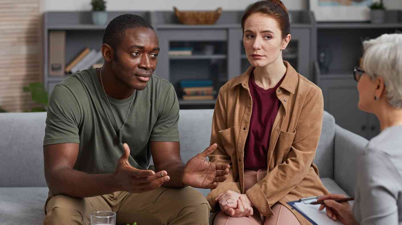 When Your Partner Withdraws | Emotional Withdrawal in Relationships | CICC